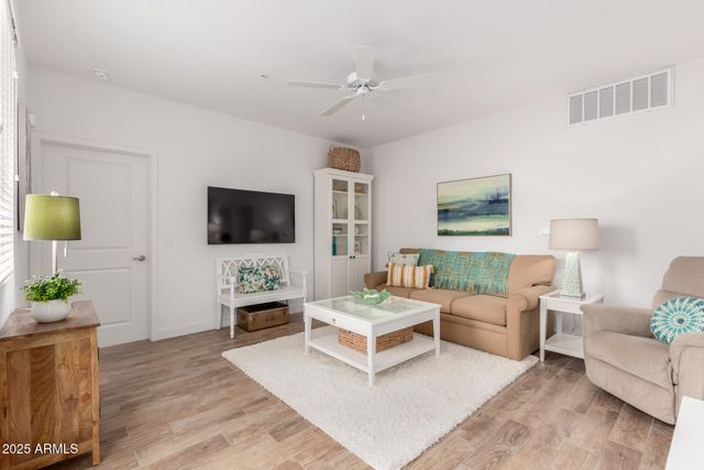 2511 W QUEEN CREEK Road 174, Chandler, AZ 85248