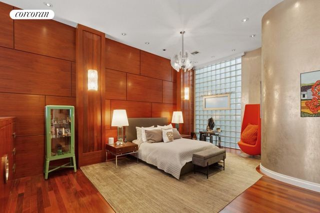 253 W 73rd St Apt 5F, New York City, NY 10023