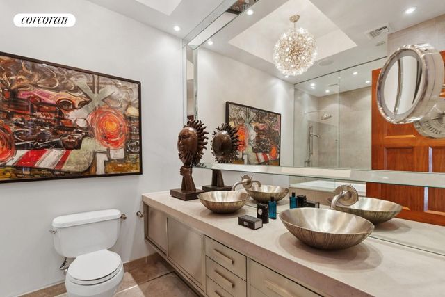 253 W 73rd St Apt 5F, New York City, NY 10023