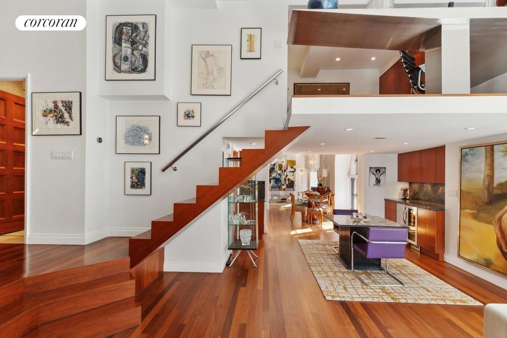 253 W 73rd St Apt 5F, New York City, NY 10023