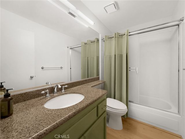 5744 E Creekside 9, Orange, CA 92869