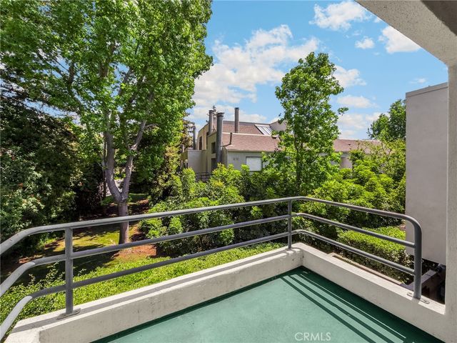 5744 E Creekside 9, Orange, CA 92869