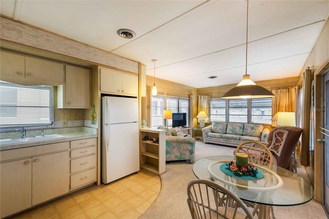 239 INNER DRIVE E, Venice, FL 34285