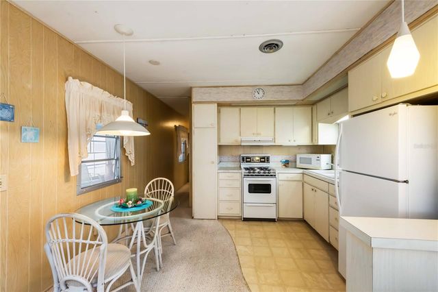 239 INNER DRIVE E, Venice, FL 34285