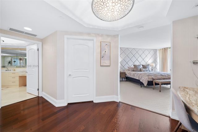 2000 Island Boulevard 2409, Aventura, FL 33160