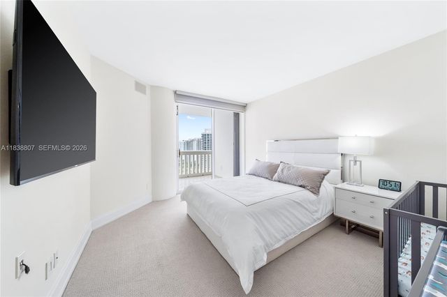 2000 Island Boulevard 2409, Aventura, FL 33160