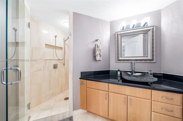 2000 Island Boulevard 2409, Aventura, FL 33160