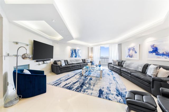 2000 Island Boulevard 2409, Aventura, FL 33160