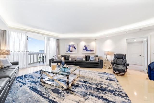 2000 Island Boulevard 2409, Aventura, FL 33160