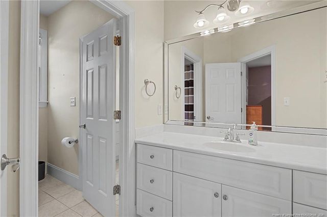 129 Barons Run W, Spring Lake, NC 28390