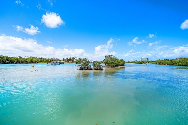 425 S Beach Road 2o, Tequesta, FL 33469