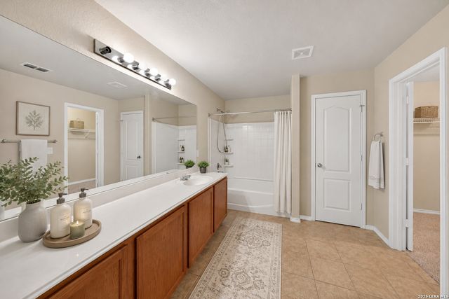 5706 Sendero, San Antonio, TX 78251