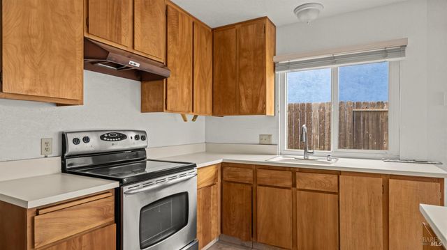 91 Banbury Way, Benicia, CA 94510