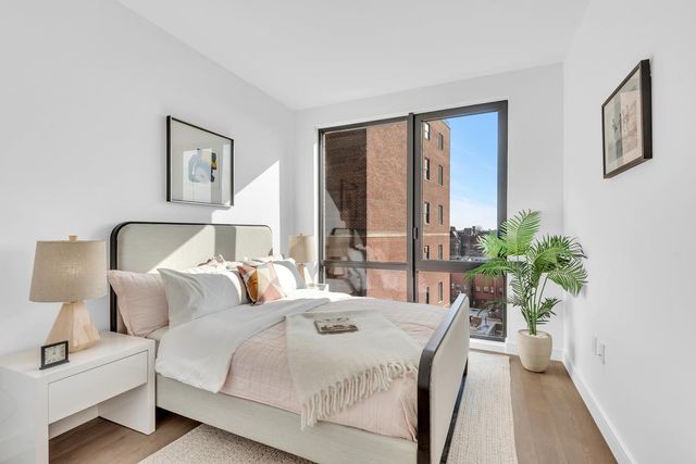 10706 Queens Blvd Apt 5G, New York City, NY 11375