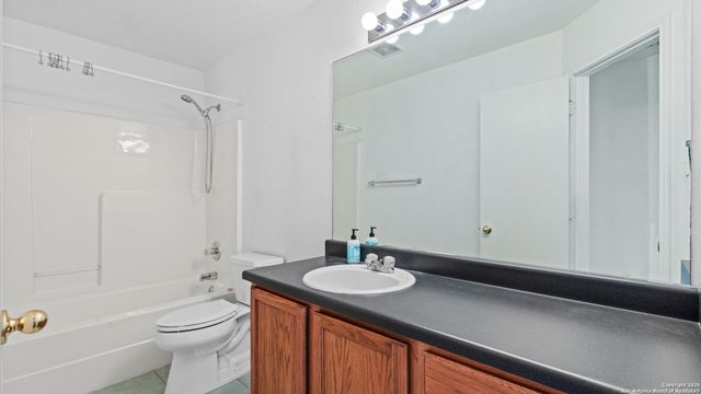 7215 Falcon Trail, San Antonio, TX 78227