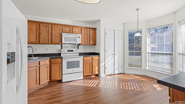 7215 Falcon Trail, San Antonio, TX 78227