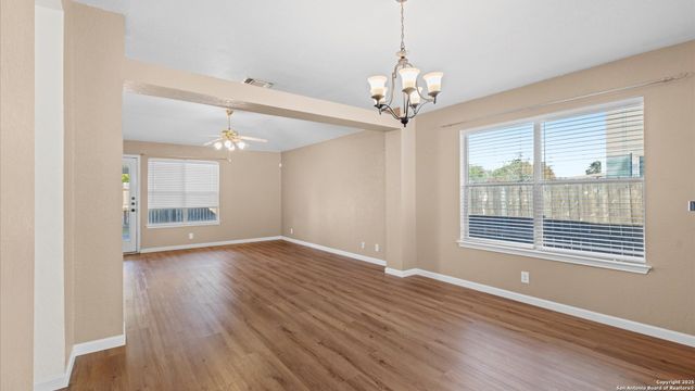 7215 Falcon Trail, San Antonio, TX 78227