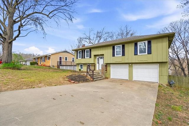10116 W 52 Terrace, Merriam, KS 66203