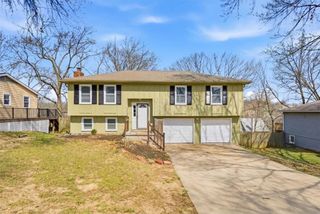 10116 W 52 Terrace, Merriam, KS 66203