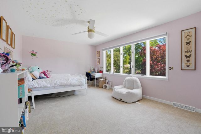 15 LLANBERRIS RD, Bala Cynwyd, PA 19004
