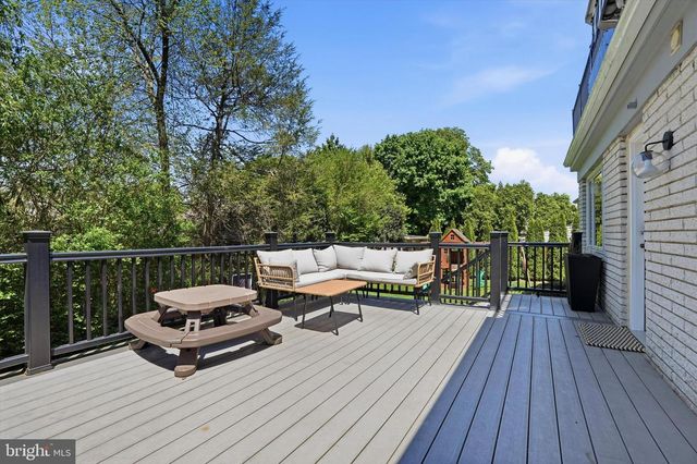 15 LLANBERRIS RD, Bala Cynwyd, PA 19004