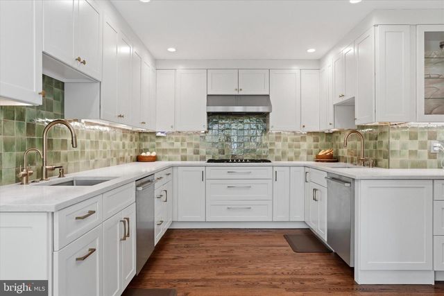 15 LLANBERRIS RD, Bala Cynwyd, PA 19004