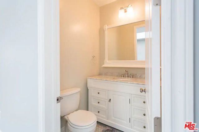 7311 Gaviota Street, Van Nuys (los Angeles), CA 91406