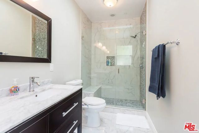 7311 Gaviota Street, Van Nuys (los Angeles), CA 91406
