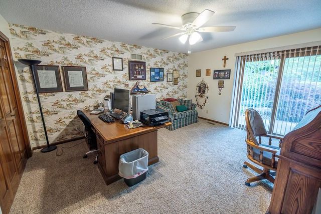 501 SE Mt Zion Road, St Joseph, MO 64504