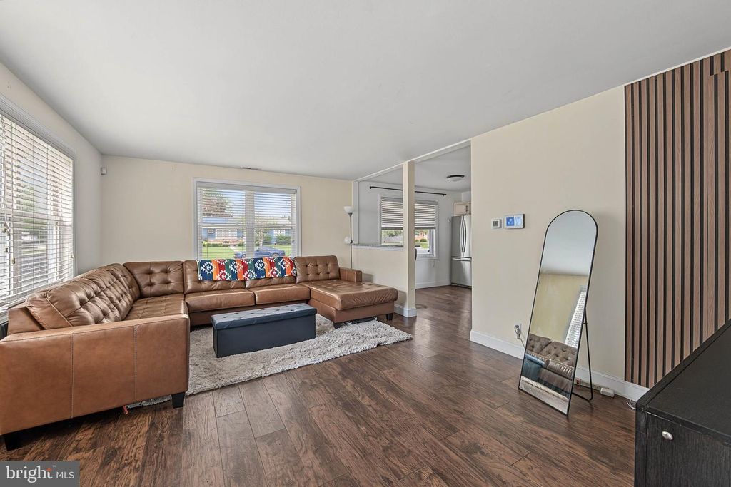 502 BOSTON AVE, EGG HARBOR CITY, NJ 08215 — photo 2