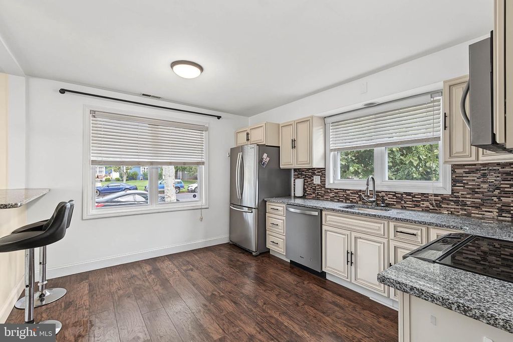 502 BOSTON AVE, EGG HARBOR CITY, NJ 08215 — photo 5