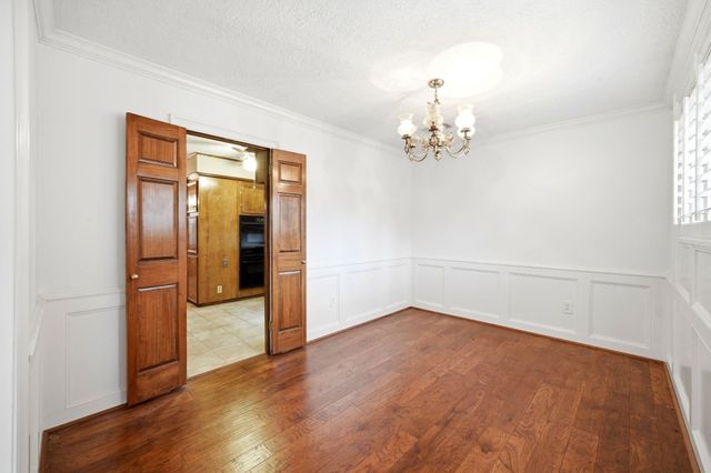 2204 S Memorial Court, Pasadena, TX 77502