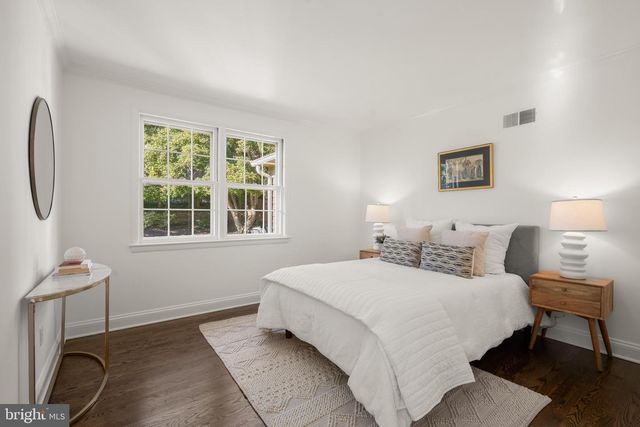6117 OVERLEA RD, Bethesda, MD 20816