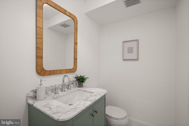 6117 OVERLEA RD, Bethesda, MD 20816