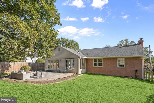 6117 OVERLEA RD, Bethesda, MD 20816