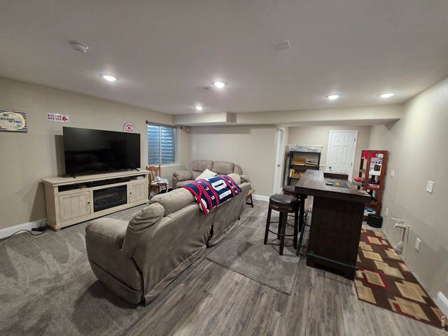 1734 Wood Duck Dr, Johnstown, CO 80534