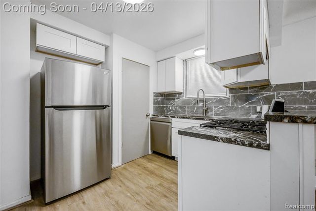 19730 Goulburn Street, Detroit, MI 48205