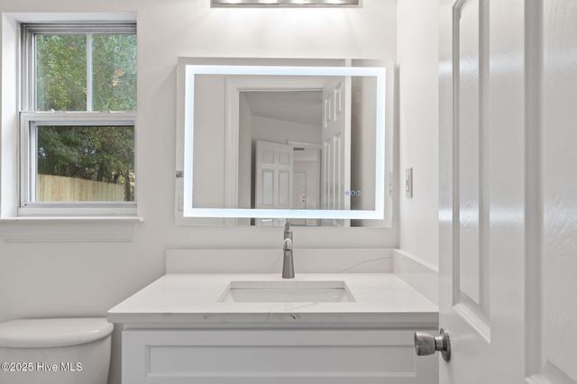 305 North Carolina Avenue, Wilmington, NC 28401