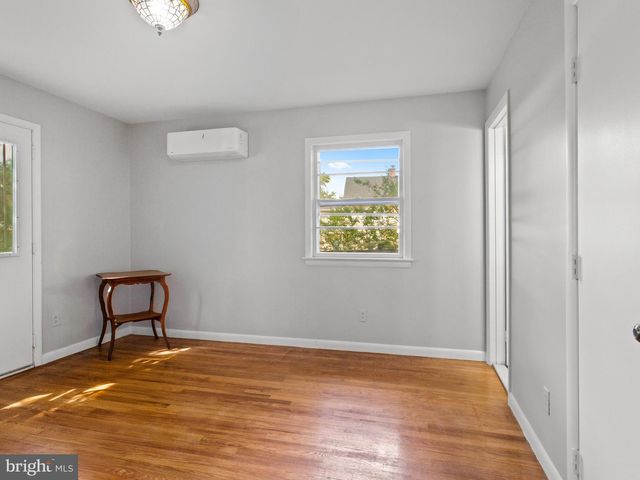 7607 LATHAM AVE, Fort Washington, MD 20744