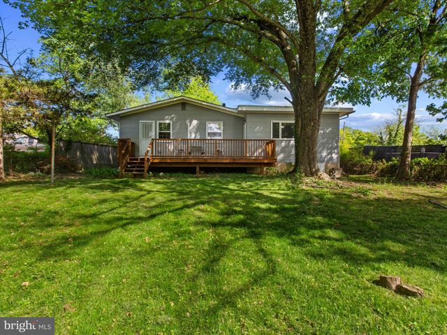 7607 LATHAM AVE, Fort Washington, MD 20744