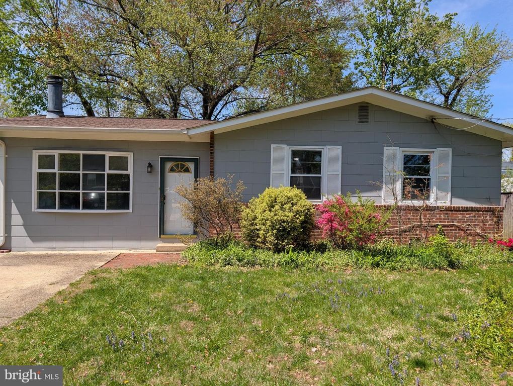 7607 LATHAM AVE, Fort Washington, MD 20744