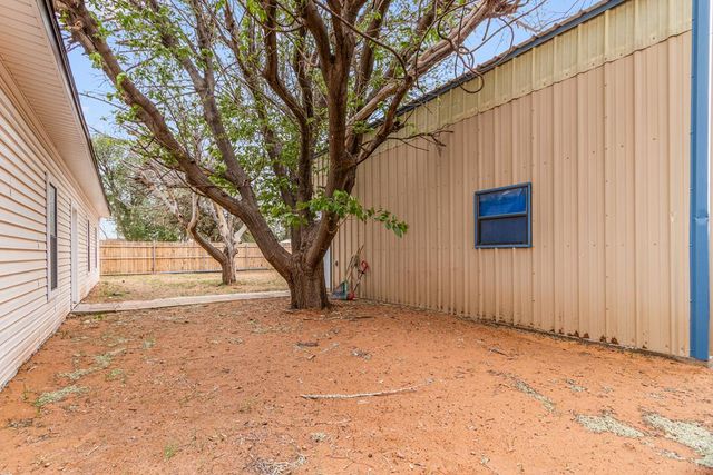 1209 Bellaire, Andrews, TX 79714