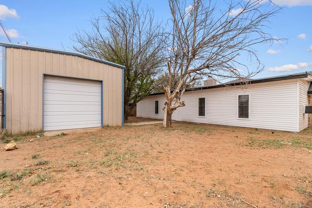 1209 Bellaire, Andrews, TX 79714