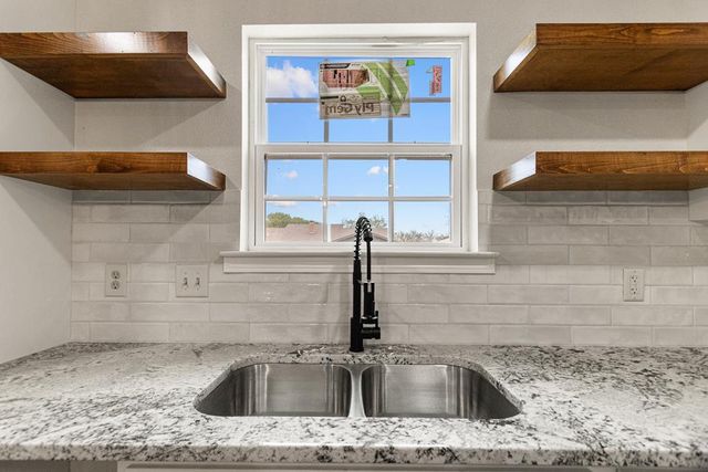 1209 Bellaire, Andrews, TX 79714