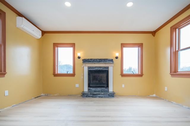 194 S Bingham Street, Cornwall, VT 05753
