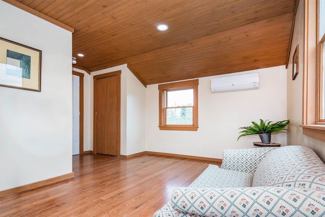 194 S Bingham Street, Cornwall, VT 05753