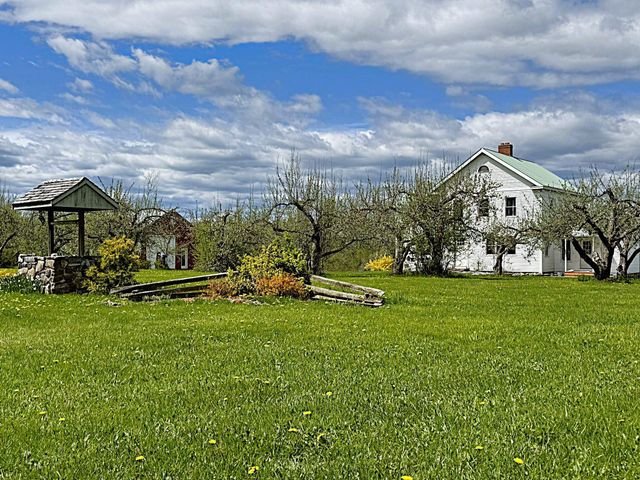 194 S Bingham Street, Cornwall, VT 05753