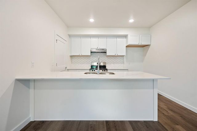 9 N State Street, Edmond, OK 73003