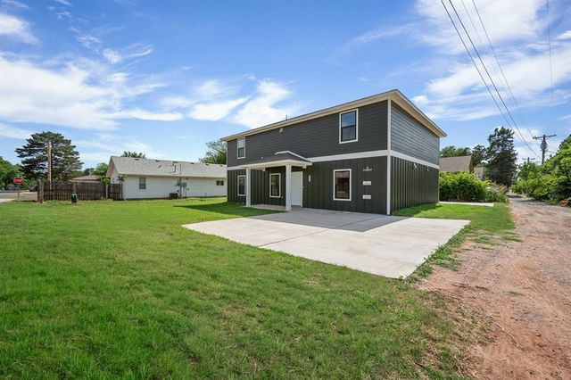 9 N State Street, Edmond, OK 73003