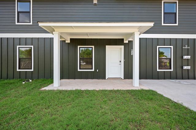 9 N State Street, Edmond, OK 73003